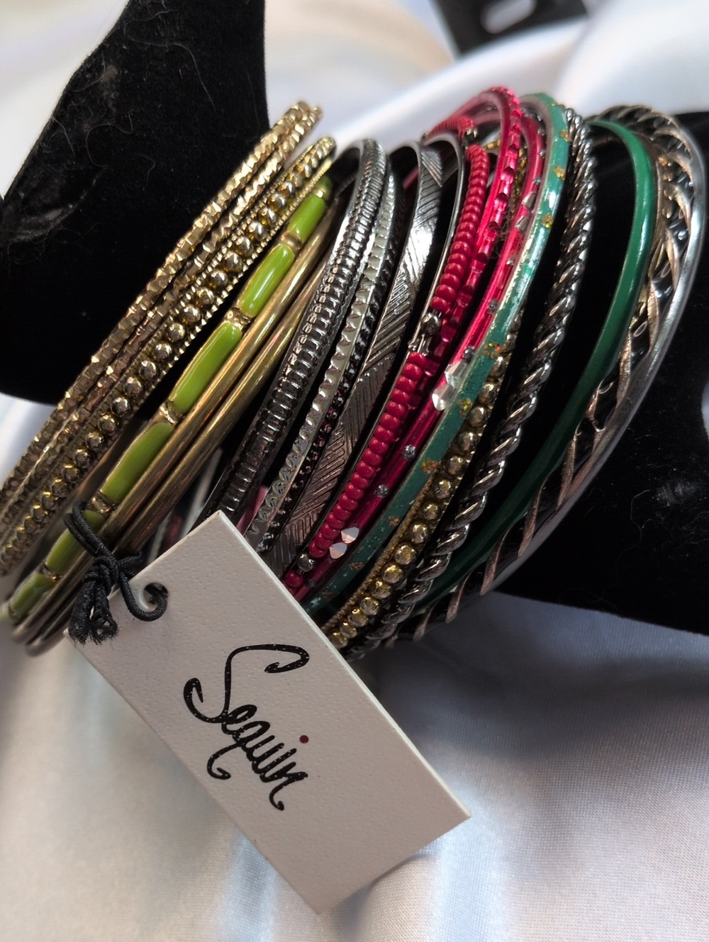 Sequin New York Bangle Bracelet Lot Mixed Metal Enamel Textured Stack Multi Pc